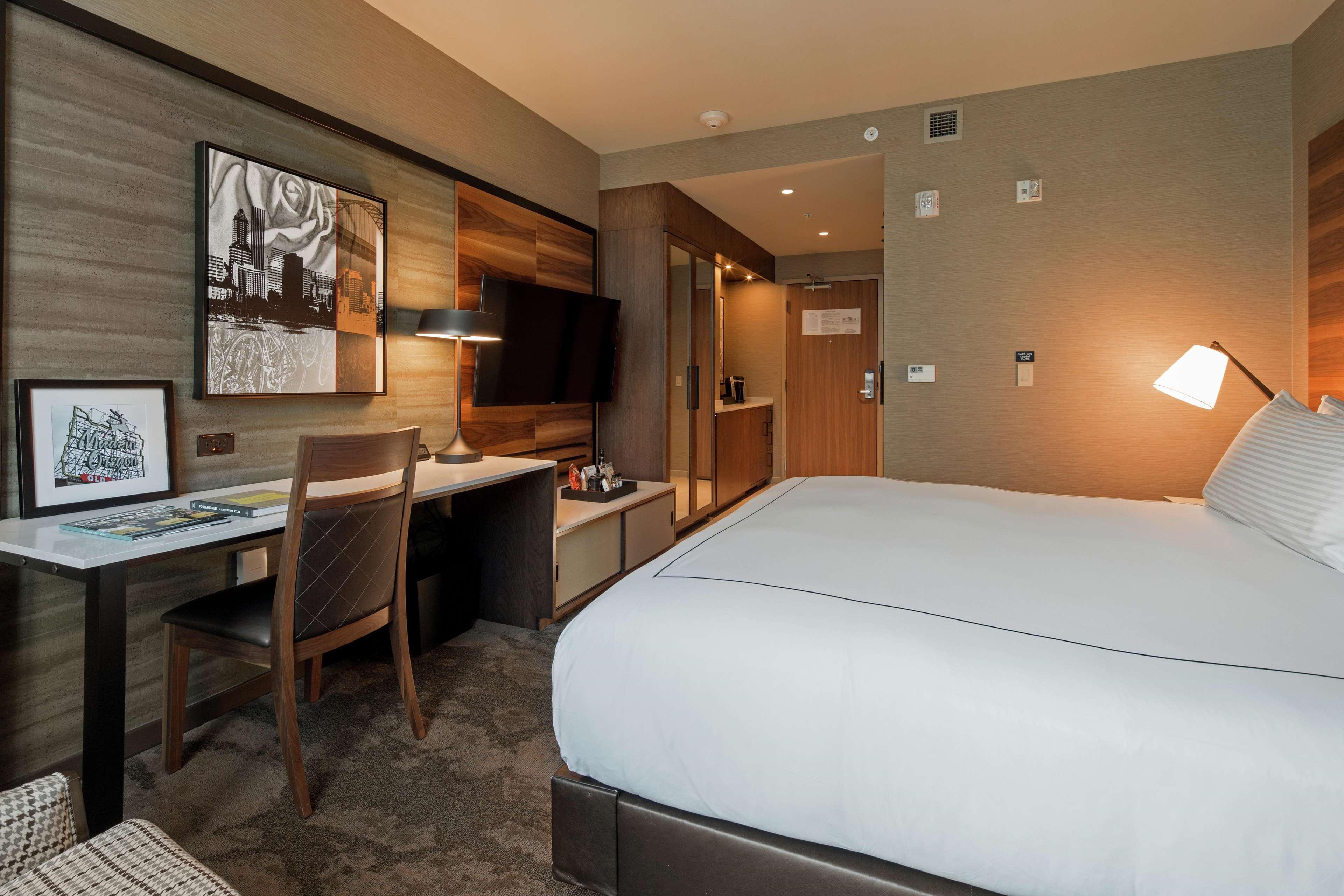 The Porter Portland, Curio Collection By Hilton Hotel