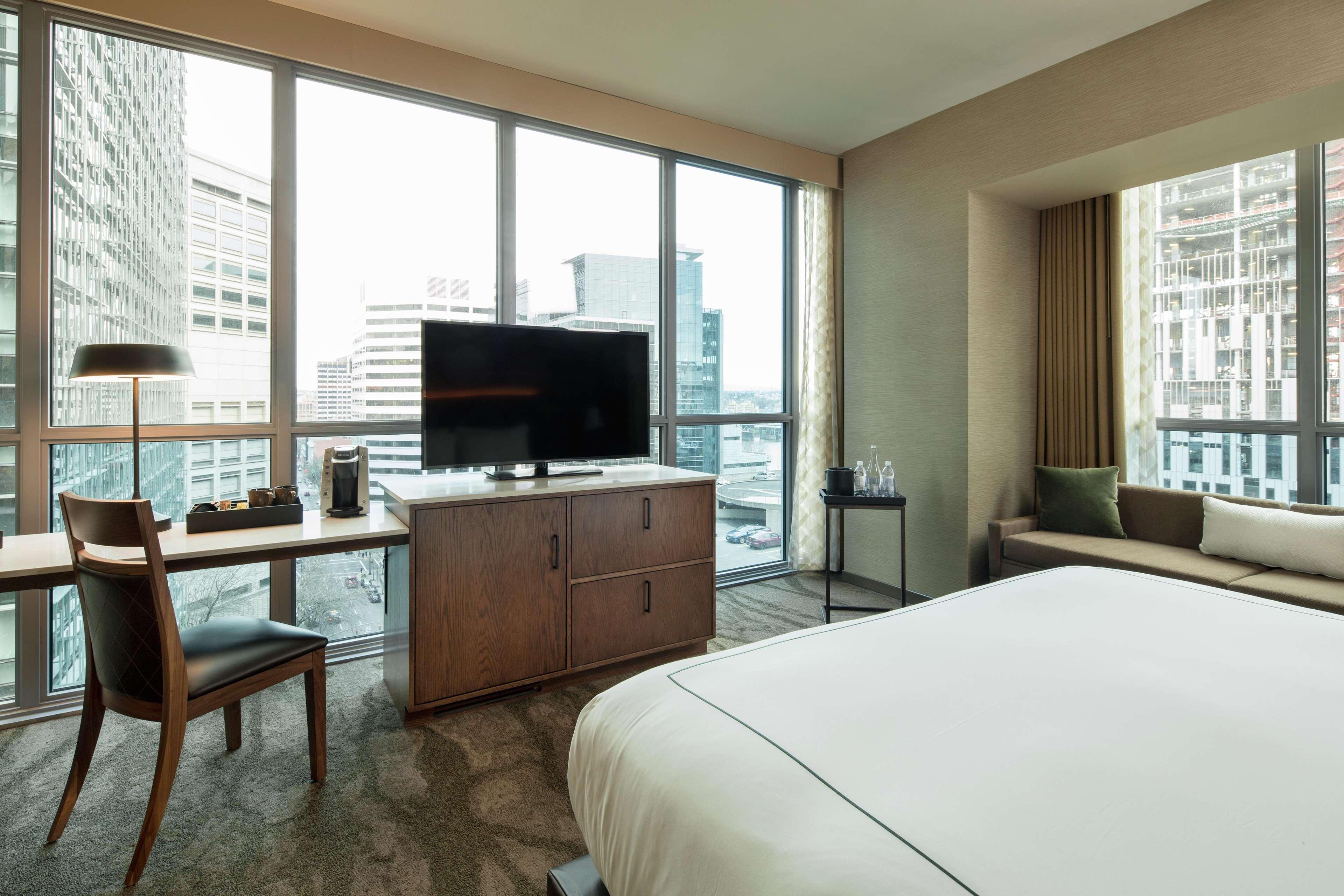 The Porter Portland, Curio Collection By Hilton