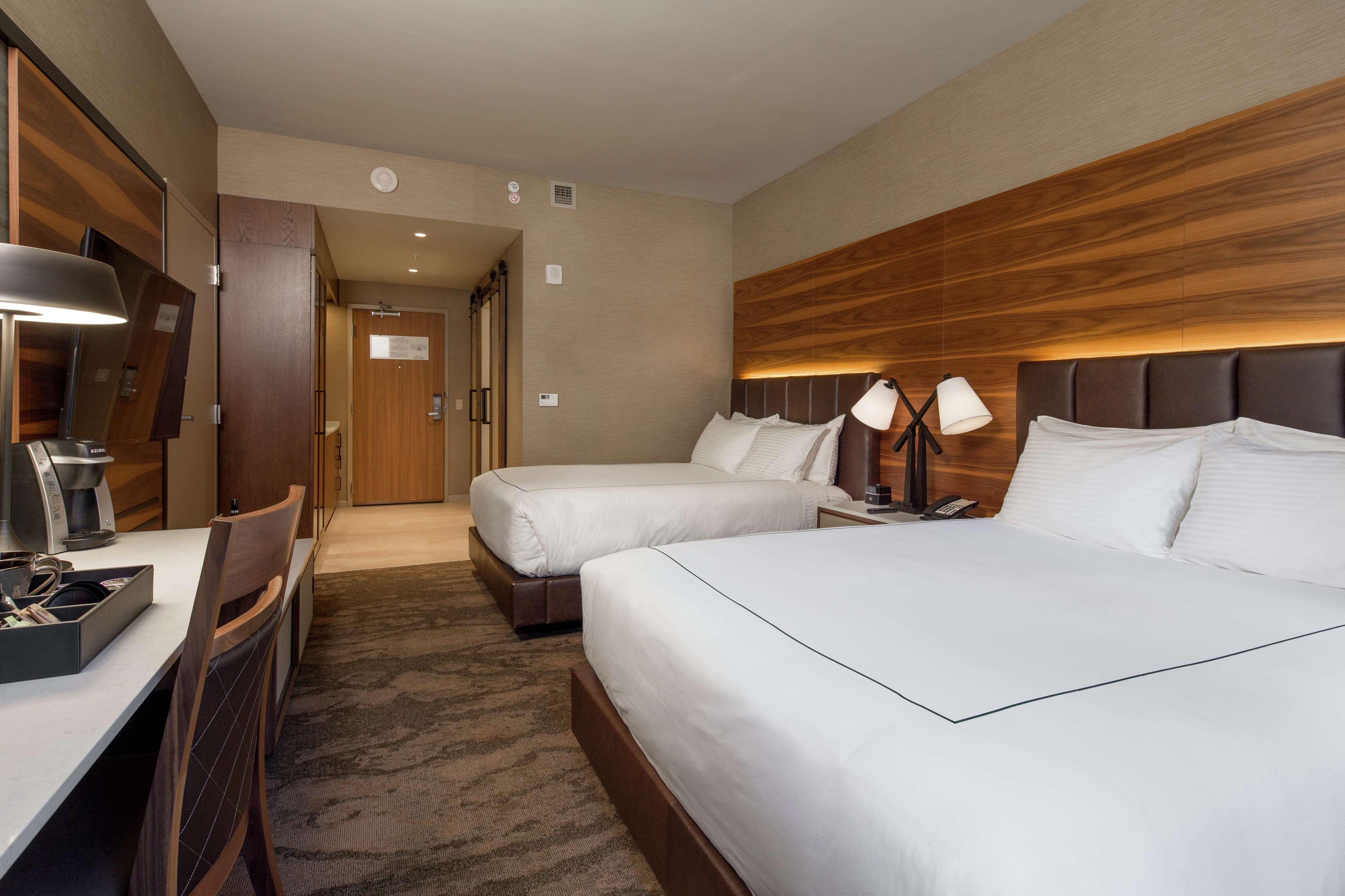 The Porter Portland, Curio Collection By Hilton Hotel